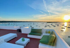 SABINA SUITES - 'ATTICO', 1 camera da letto, terrazza panoramica sul tetto con vista mare